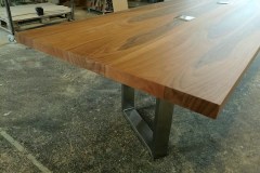 cubus_minimal_asztal_acel_üveg_lab_etkezoasztal_targyaloasztal_ebedloasztal_egyedi_asztal