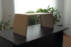Egyedi emelhető PC/Laptop, lakkozott nyírfa (normál méret) asztal