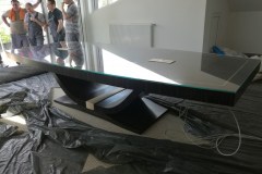 Ammara ében Alpi 10.42 egyedi Art deco tárgyalóasztal üveg lappal felnyíló elektromos csatlakozókkal webáruház