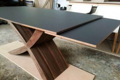 zeg étkezőasztal design  ebédlőasztal nyitható asztal ebédlőasztal fenix karcálló fa asztal