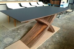 zeg étkezőasztal design  ebédlőasztal nyitható asztal ebédlőasztal fenix karcálló fa asztal