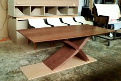 zeg étkezőasztal design  ebédlőasztal nyitható asztal ebédlőasztal fenix karcálló fa asztal
