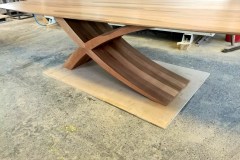 ZEG asztal, hazai dió, 300 + 60 cm bővíthető