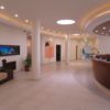 Recepciós pult egyedi nagyméretű recepciós asztal